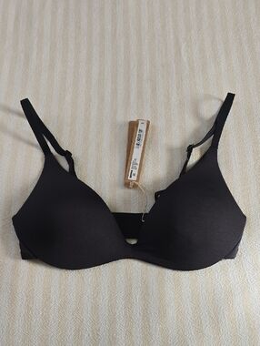 SKIMS Wireless Form Super Push Up Bra Size:30B Onyx